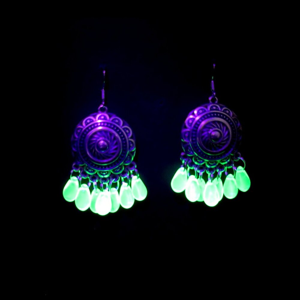 UG drop bead dangle earrings - Picture 7 of 9